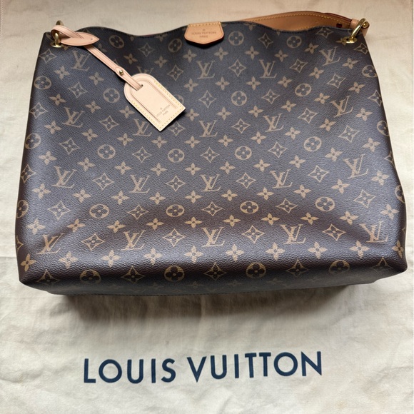 Louis Vuitton Graceful MM – Monogram Canvas with Bright Peony Interior - Picture 3 of 10